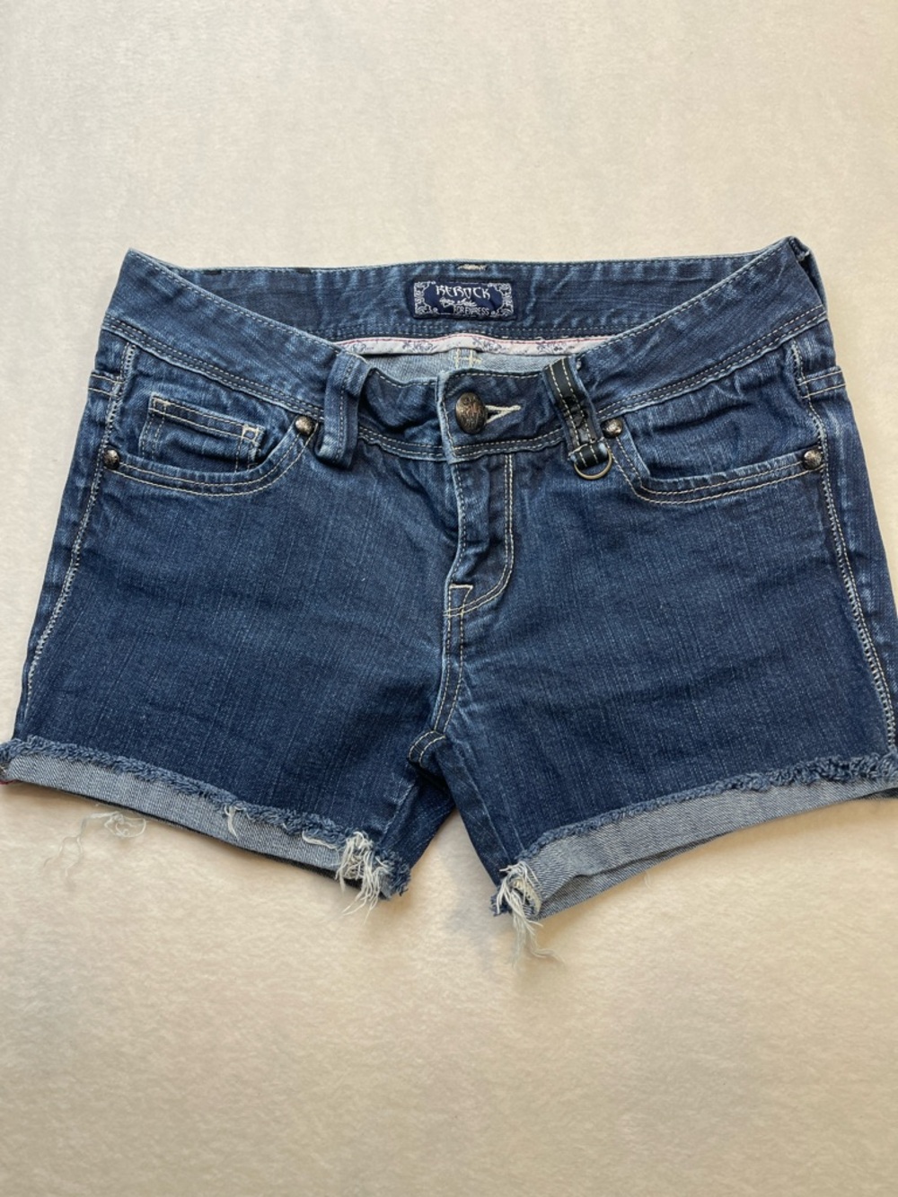 Express REROCK SKINNY Women's Dark Blue Distressed Denim Cutoff Shorts SIZE 8
